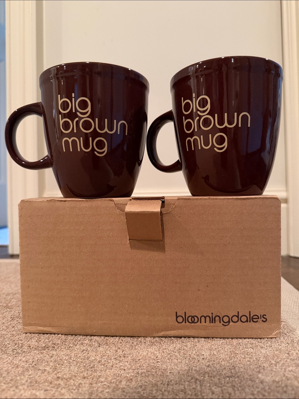 Bloomingdale's Big Brown Mug Set - Deep Brown Ceramic (Pair)